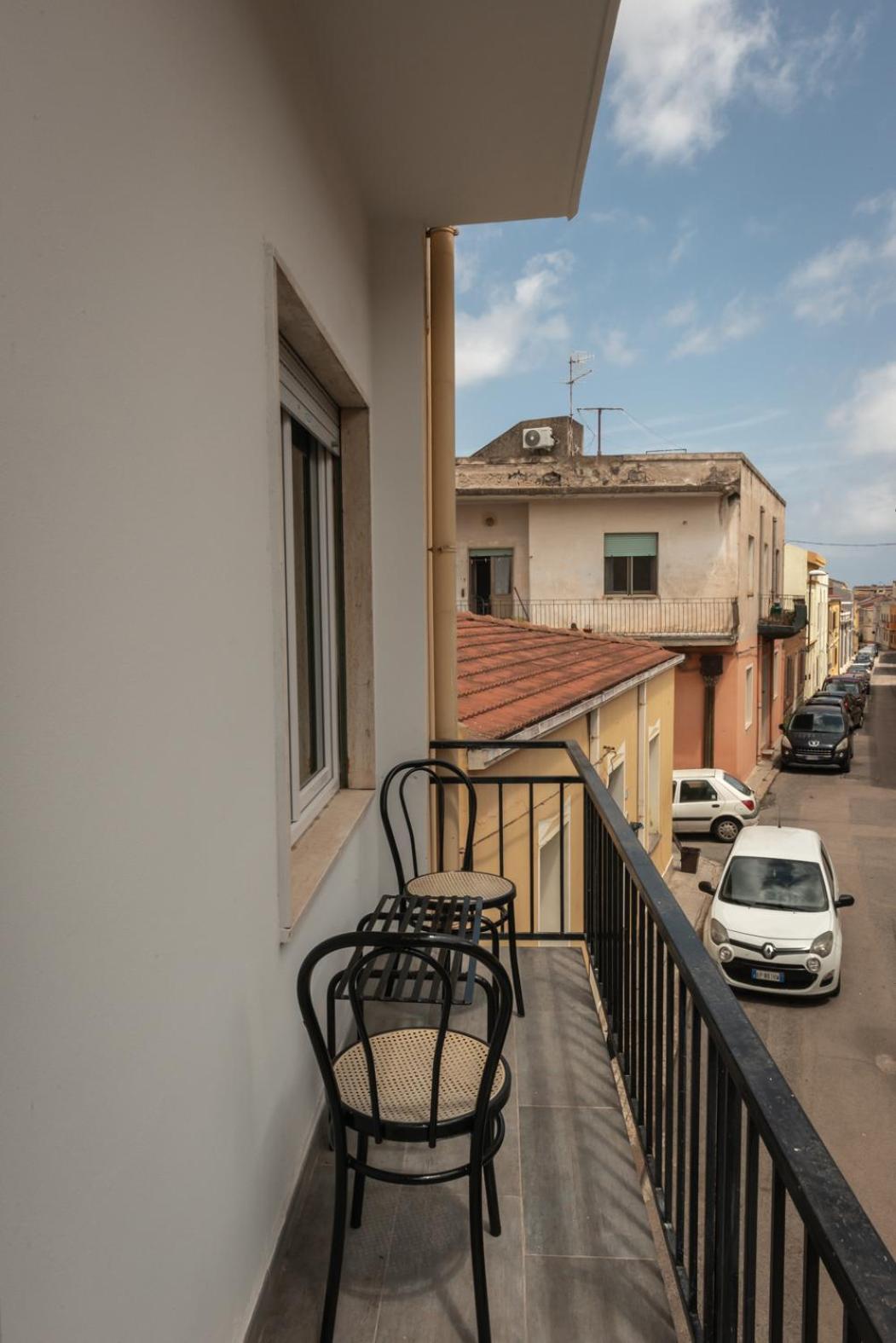 Domo Angioy Apartment Porto Torres Bagian luar foto