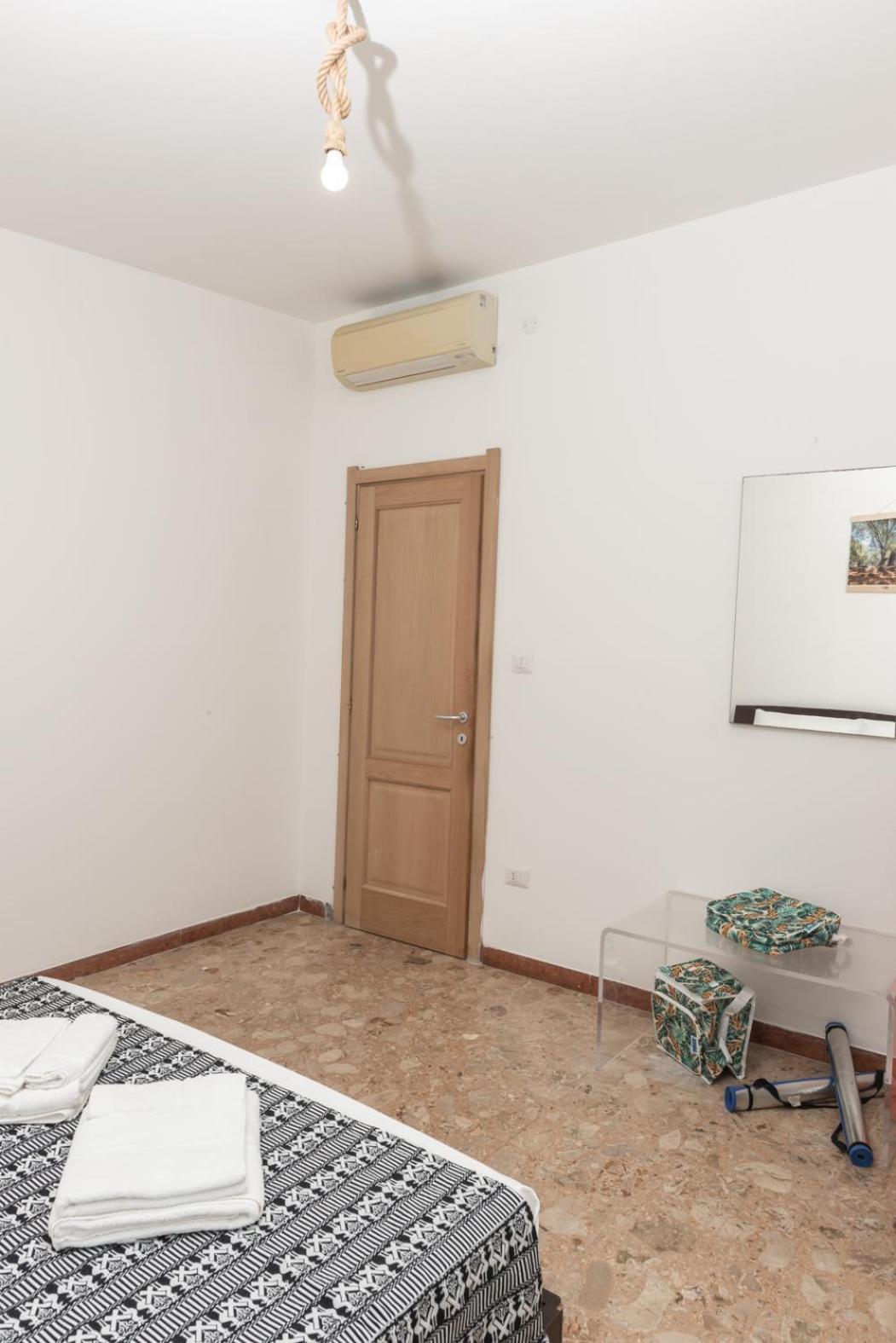 Domo Angioy Apartment Porto Torres Bagian luar foto